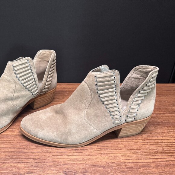 Vince Camuto Brown Suede Slide-On Booties Women’s 9M - Picture 1 of 3